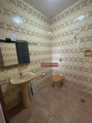 Imagem Sobrado com 2 quartos para alugar, 165 m² por R$ 3.206/mês - Jardim Paraventi - Guarulhos/SP