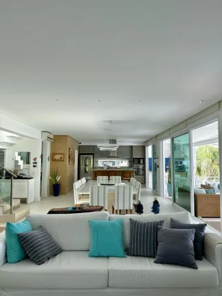 Imagem Linda casa em condomínio na Praia da Santa Rita em Ubatuba!