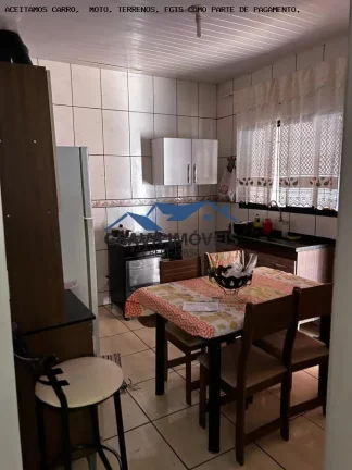 Imagem Casa Usada para Venda em Sarandi, Parque Residencial Bom Pastor, 3 dormitórios, 1 banheiro, 2 vagas