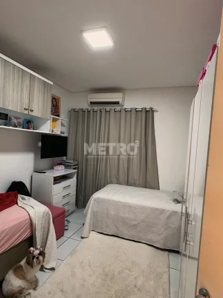 Imagem Casa à venda no Caminho do Sol, 3 4, sendo 01 suíte, escritório, piscina