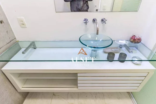 Imagem Apartamento com 1 dormitório para alugar, 70 m² por R$ 5.464,00/mês - Vila Regente Feijó - São Paulo/SP
