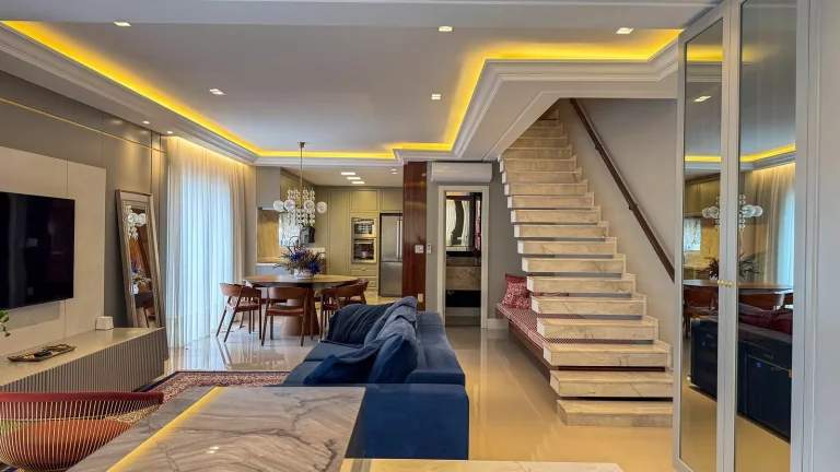 Imagem Apartamento com 4 dormitórios à venda sendo 4 suítes, 251 m² por - R$ 6.888.000,00 - Meia Praia - Itapema/SC