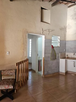 Imagem Casa com Lote Inteiro e Saída para Duas Ruas no Santa Maria – Timóteo