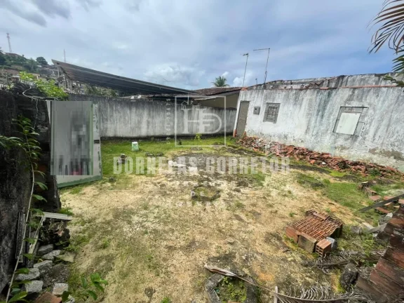 Imagem Imóvel com Terreno Grande e Ótimo Potencial de Valorização