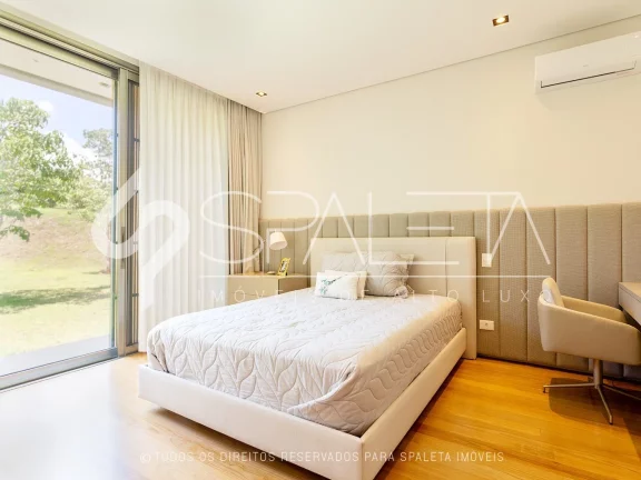 Imagem Fascinante residência contemporânea, totalmente mobiliada e com vista única para o campo de golfe à venda no Terras de São José I