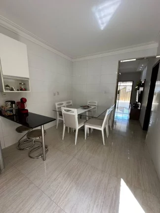Imagem Casa à venda no Bairro América - 3 quartos, suíte, 125 m² - Confira!