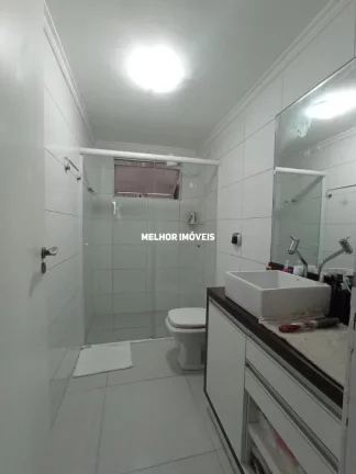 Imagem Apartamento à Venda com 03 Dormitórios sendo 01 Suíte no centro de balneário Camboriú