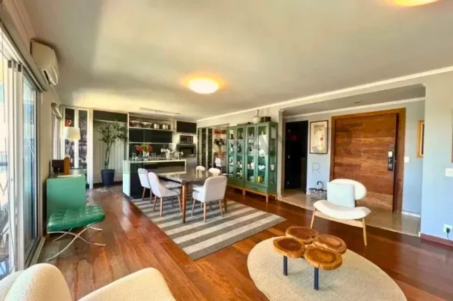 Imagem Apartamento com varanda locação em São Paulo-SP, Alto de Pinheiros: 3 quartos, 3 suítes, 4 salas, 5 banheiros, 4 vagas, 220m². Venha conhecer!