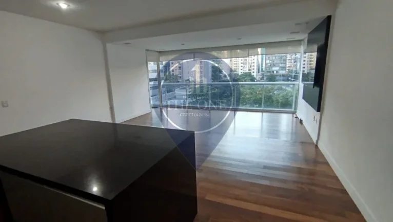 Imagem Imperdível oportunidade! Apartamento à venda no Itaim Bibi, São Paulo-SP. 2 quartos, 1 suíte, 2 salas, 2 vagas.