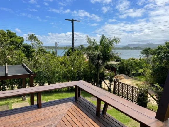 Imagem Casa com 2 Quartos à Venda, 110 m² em Imbituba - Imbituba