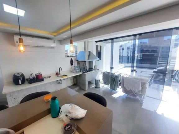 Imagem Cobertura à Venda 454 m², 5 Dormitórios(3 Suítes), Centro Florianópolis/SC
