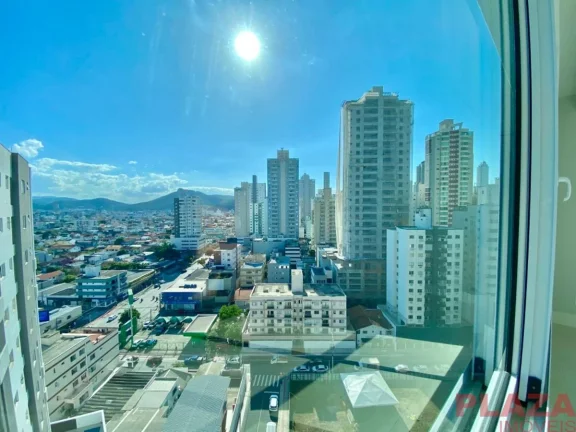 Imagem Apartamento 04 dormitórios no centro de Balneário Camboriú