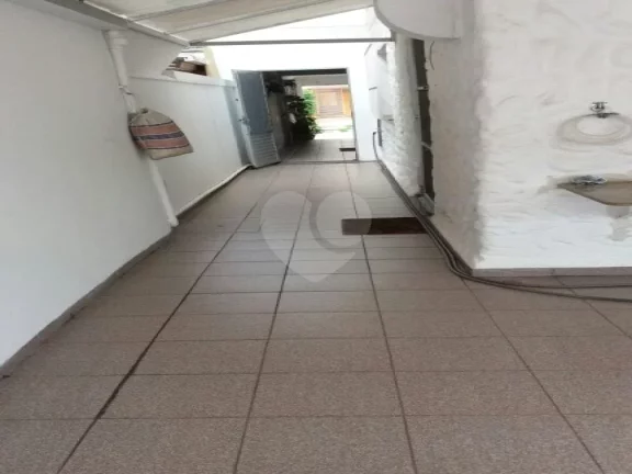 Imagem Casa à venda com 3 quartos, sendo 1 suíte, no condomínio Alameda do Eucaliptos, São Paulo - SP