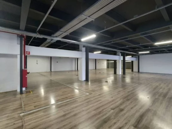 Imagem Salão para alugar, 1710 m² por R$ 47.085/mês - Rudge Ramos - São Bernardo do Campo/SP
