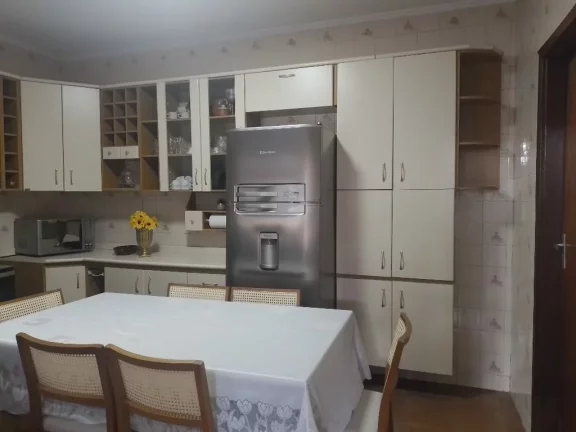 Imagem Casa com 4 dormitórios à venda, 236 m² por R$ 699.000,00 - Vila Amorim - Suzano/SP