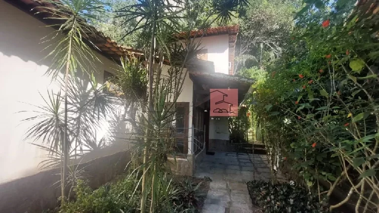 Imagem Casa para Venda em Maricá/RJ - 4 Dorm. 213 m2 Área Útil