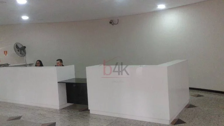 Imagem Sala Comercial de 374m² com 8 Vagas para Alugar na Berrini