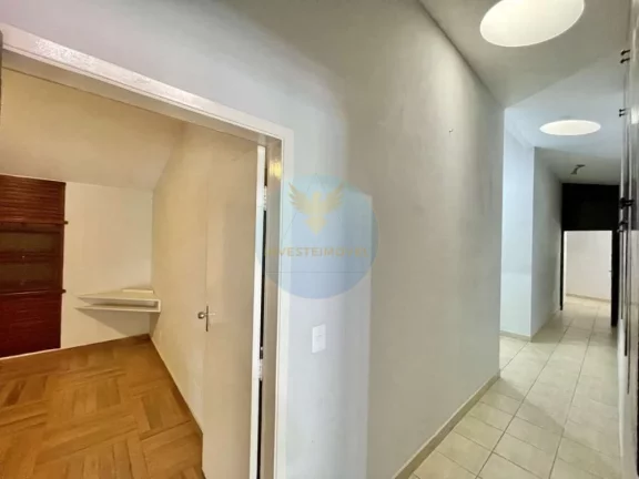 Imagem Casa em Condomínio a Venda no bairro Granja Viana - Carapicuíba, SP