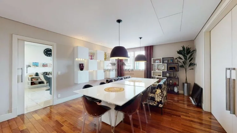 Imagem Apartamento à venda com 3 quartos e 5 vagas em Alto De Pinheiros-SP, 376m²