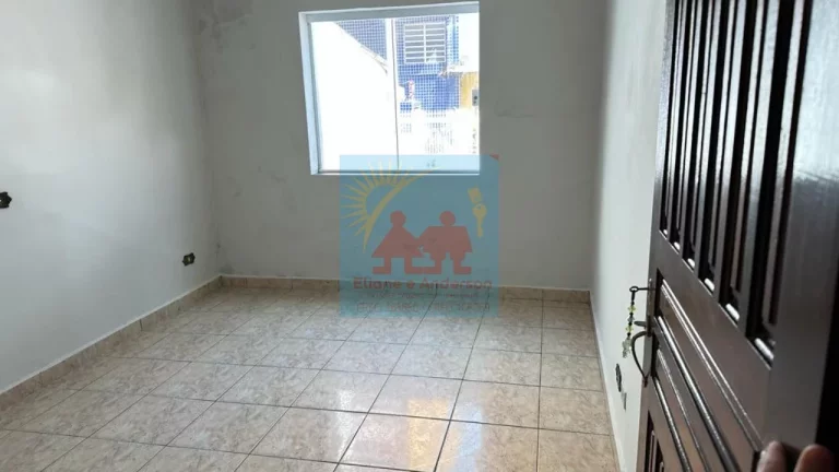Imagem Sala Comercial no Centro de Mongaguá, com 2 salas, recepção, cozinha, edicula , R$ 4.800,00
