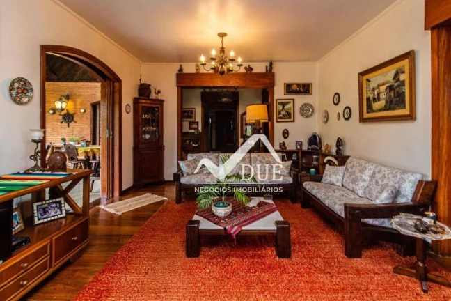Imagem Casa tipo sobrado no Morro Santa Terezinha com 400m² de área construída.