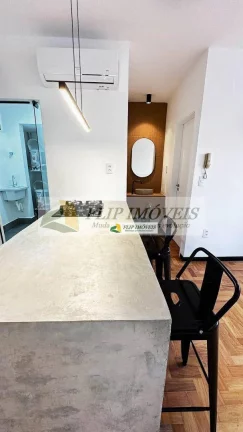 Imagem More em um apartamento com 45 m², andar alto com 1 quarto ao lado do Cambuí - Campinas - SP