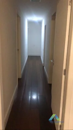 Imagem Apartamento com 4 Quartos e 5 banheiros à Venda, 228 m²