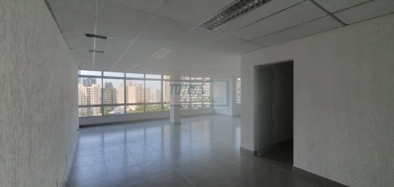Imagem EXCELENTE CONJUNTO COMERCIAL PARA LOCAÇÃO NA RUA BERNARDINO DE CAMPOS
