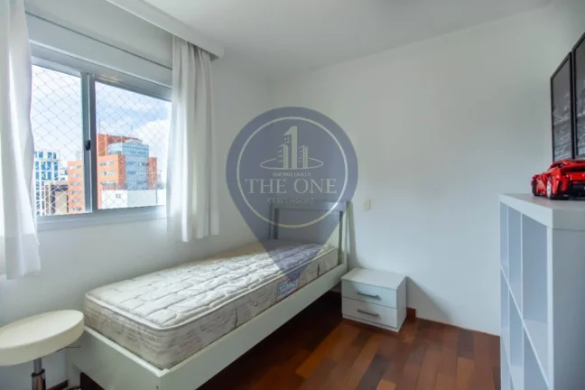 Imagem Apartamento de Luxo em Moema, São Paulo-SP: 4 quartos, 3 suítes, 2 salas, 4 banheiros, 2 vagas, 143m² - Imperdível!