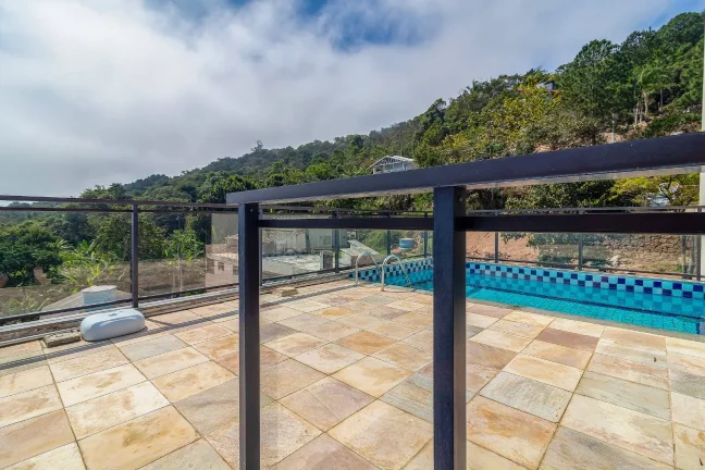 Imagem Cobertura 3 Suítes para Locação Anual em Canajurê, Vista Mar