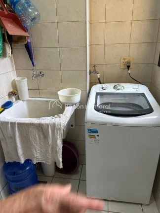 Imagem Apartamento espaçoso com 3 quartos, sendo 1 suíte com mini closet. Todos os dormitórios contam co...