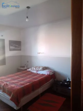 Imagem SOBRADO 4 DORMITÓRIOS COM 1 SUÍTE - VILA PALMARES - SANTO ANDRÉ