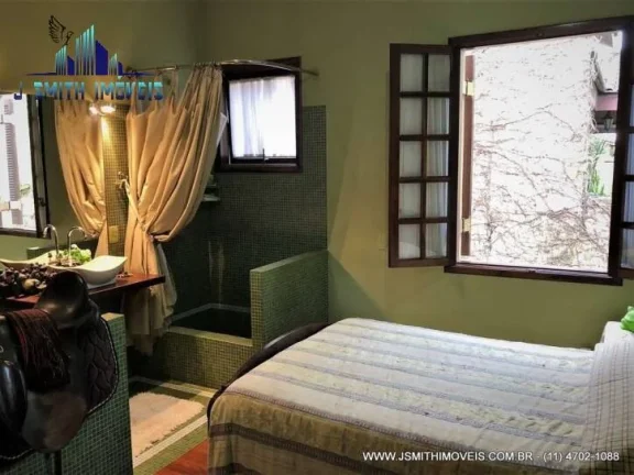 Imagem CASA Clássica e maravilhosa! 3 suítes, linda vista e casa hóspedes!
