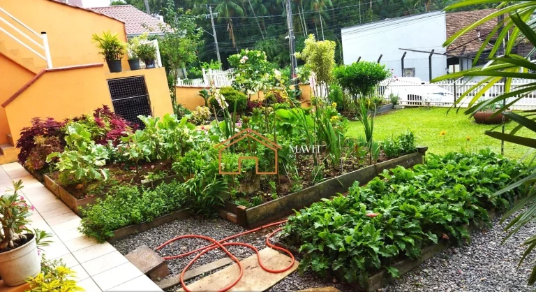 Imagem CASA RESIDENCIAL em JOINVILLE - SC, COSTA E SILVA