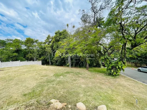 Imagem Excelente oportunidade! Terreno de 889 m², praticamente plano, com um leve declive nos fundos e uma...