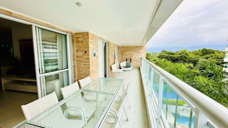 Imagem Imperdível apartamento de 3 quartos com suite na Riviera de São Lourenço: 2 Salas, 2 vagas e 96m² de área.