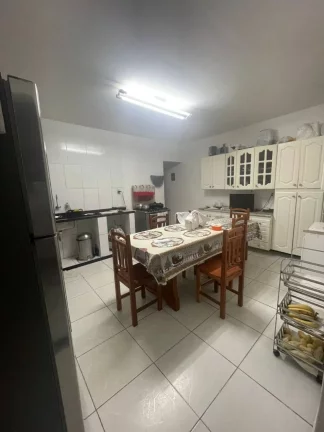 Imagem Casa de Rua Pública à Venda no Bairro Ponto Novo - Confira os Detalhes!