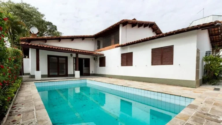 Imagem Casa no Res. ALPHA 3 - 380m²
