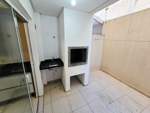 Imagem Apartamento semi mobiliado com 2 dormitórios e 1 vaga no Santa Regina em Camboriú/SC