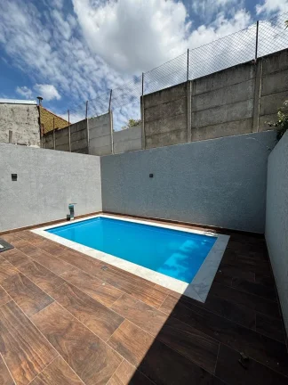 Imagem Sobrado à venda com 3 quartos, sendo 3 suítes, em Jardim dos Pinheiros, Atibaia - SP