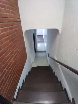 Imagem Sobrado com 3 dormitórios para alugar, 213 m² por R$ 2.552/mês - Vila Luzita - Santo André/SP