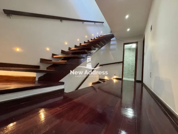 Imagem Casa de 3 andares à venda em Novo México - Vila Velha