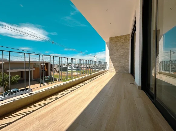 Imagem Casa de Alto Padrão com 5 Suítes, Piscina e Infraestrutura Completa

Apresentamos uma casa de alto...