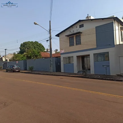 Imagem TERRENO COM 1000 M² COM BARRAÇÃO E APARTAMENTO Ã VENDA NO CENTRO DE TOLEDO-PR.