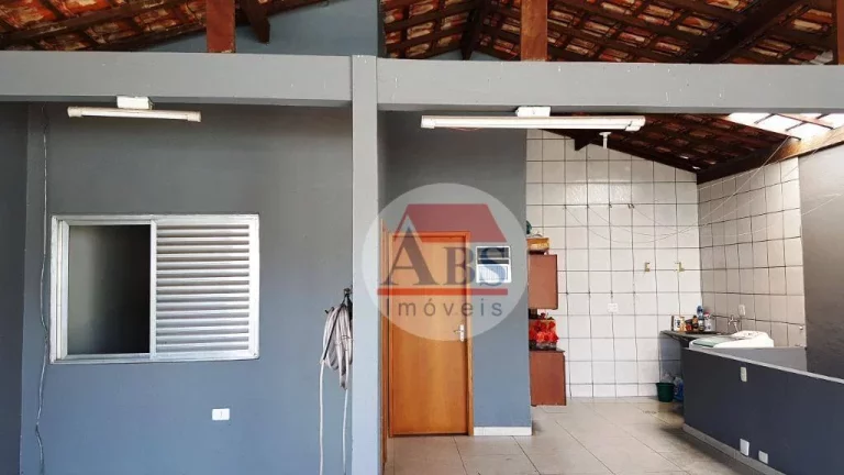 Imagem Sobrado com 3 dormitórios à venda, 198 m² por R$ 430.000,00 - Jardim Costa e Silva - Cubatão/SP