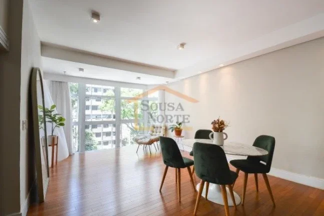 Imagem Apartamento com 141 m², com 3 dormitórios, sendo 1 suite, 2 banheiros, Imóvel amplo, bem iluminad...