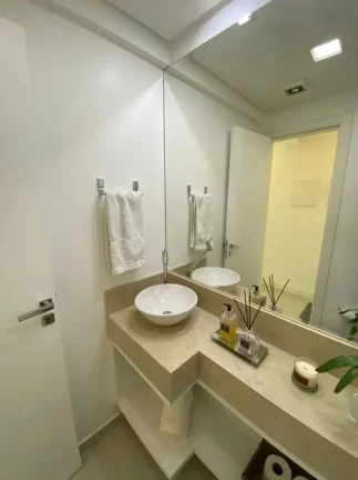 Imagem Apartamento mobiliado com 1 dormitório e 1 vaga de garagem no bairro Ariribá em Balneário Camboriú