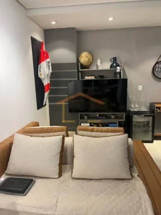 Imagem Apartamento mobiliado à venda com 55 m², oferece uma planta bem distribuída em dois pavimentos.
N...