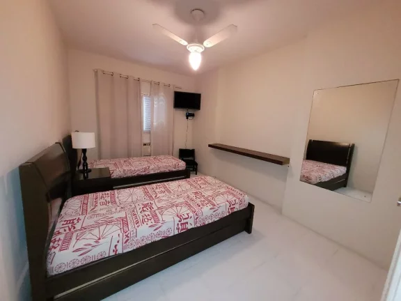 Imagem APARTAMENTO AMPLO, 1ª QUADRA NA PRAIA, COM 3 DOMITÓRIOS, SENDO 1 SUÍTE, 1 VAGA PARA AUTO
