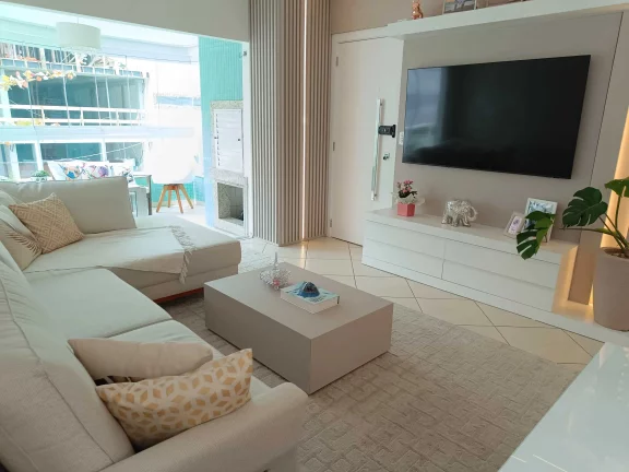 Imagem Apartamento com 3 dormitórios sendo 1 suíte e 1 vaga garagem no Centro de Balneário Camboriú